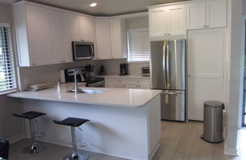 Palm Beach Gardens Condo | Fantastic PGA Club Cottage with Relaxing Pond and Fountain Views!