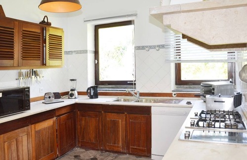 Colares Villa | Fantastic Sintra Villa | 7 Bedroom | Villa Adelino Platina | Great Pool Area |.