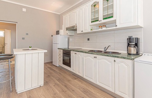 Drnis House | Fantastic vacation villa near the famous National Park Krka.