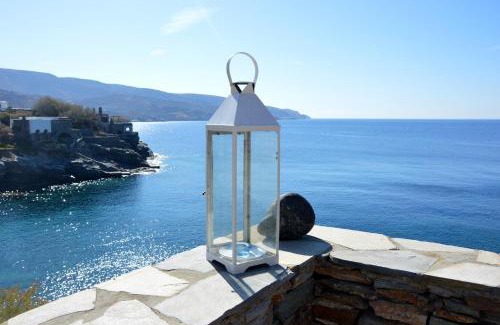 Koundouros House | Fantastic waterfront home in Koundouros, Kea