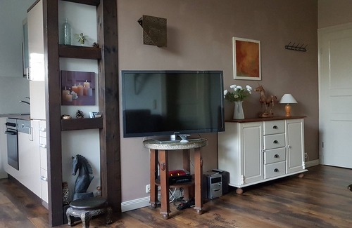 Winsen Condo | Fantastically beautiful and quietly located apartment centrally located between Hamburg + Lüneburg