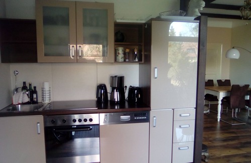 Winsen Condo | Fantastically beautiful and quietly located apartment centrally located between Hamburg + Lüneburg