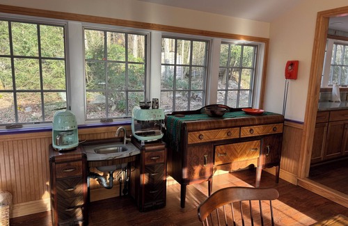 Rehrersburg House | Far out! Like visiting your hippie grandma: joyous, colorful, and a bit kooky.