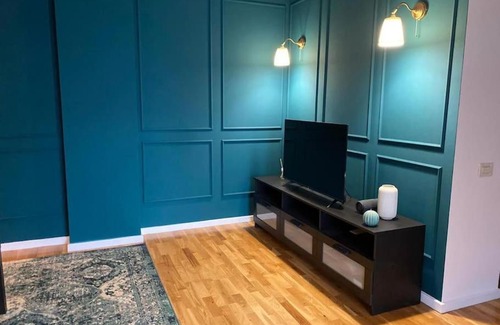 Otopeni Apartment | Faraway Home