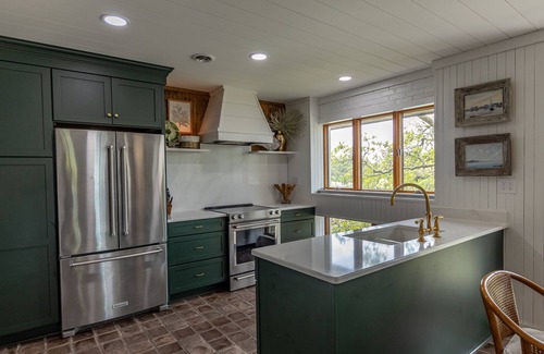 Ocracoke House | Faraway Oaks: Canal front home, open floor plan, private dock.