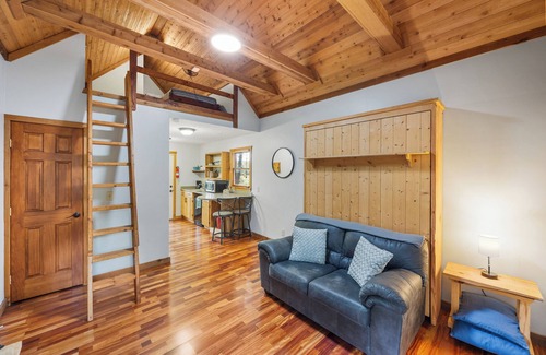 Mount Juliet Cabin | Farm Cabin 3, Sleeps 4, on 180 Acre Farm near Nashville- Wedding/Events Welcome