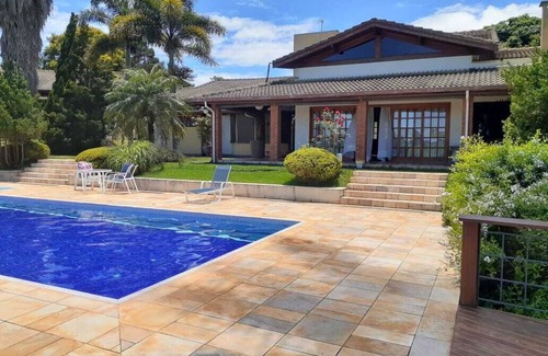 Pinhalzinho Cottage | Farm, country house, wifi, heated pool, leisure!