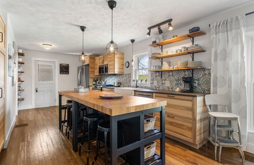 Hudsonville House | Farm House