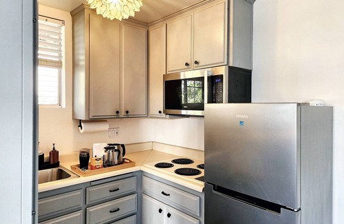 Valley Center Villa | Farm Stay on Organic Avocado Orchard: Saltwater Hot Tub, Pool, 2 Homes