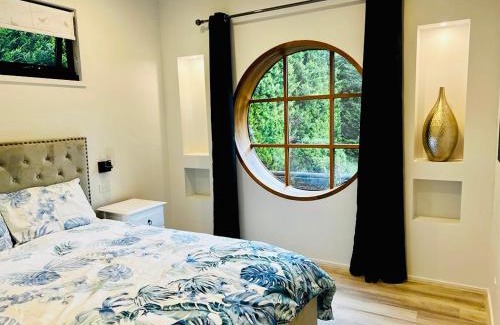 Tyabb Villa | Farm Stay POPLAR Cottage at Wilindi Estate