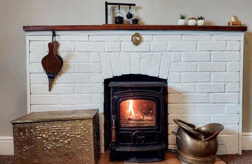 Frenchpark House | Farm View Cottage Castlerea by Trident Holiday Homes
