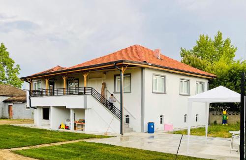 Adapazari House | Farm Village