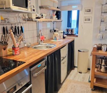 Molleston House | Farmhand Cottage