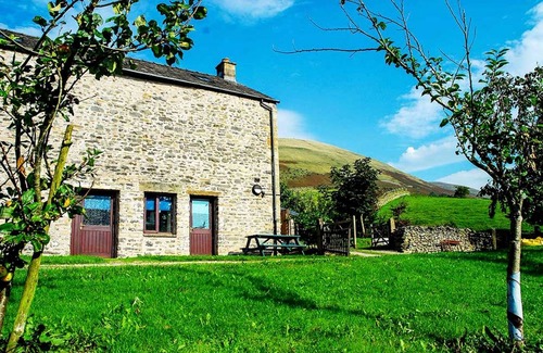 Sedbergh House | Farmhouse ∙ 1 bedroom ∙ 35 guests