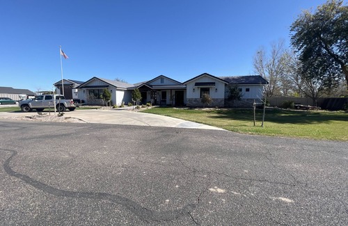 Gilbert Apartment | Farmhouse acre casita minutes from city amenities