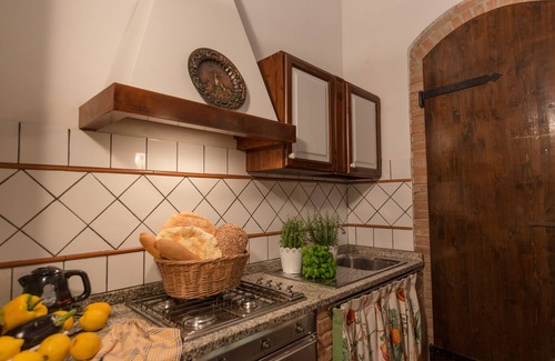 Peccioli Apartment | Farmhouse Canale - Melograno 6 + 1 apartment