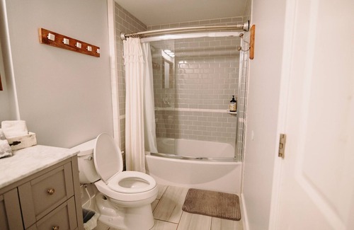 Benton Other | Farmhouse Country Paradise -Pet Friendly-