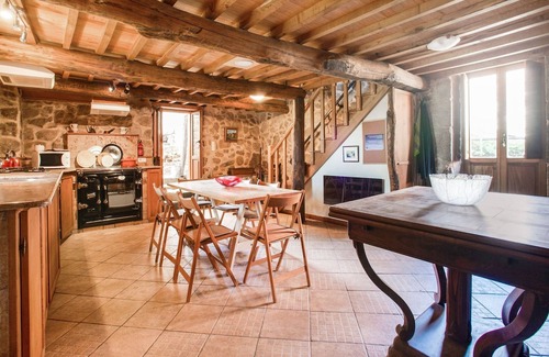Panton Other | Farmhouse in Castrotañe with Terrace