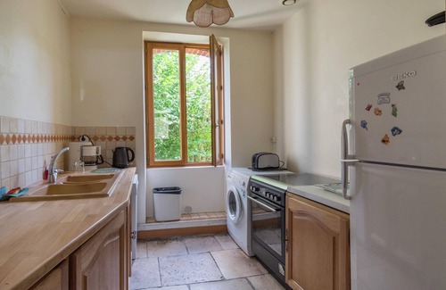 Giroux Other | Farmhouse in Giroux near Forest & Lake