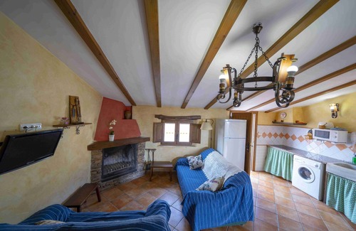 Laroya House | farmhouse in Sierra de los Filabres for 6 ppl