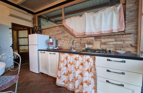 Montecastello House | Farmhouse in Tuscany with Pool & Near Pisa