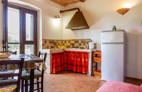 Braccagni Other | Farmhouse 'Le Gerlette - Il Granaio' with Shared Pool, Wi-Fi and Air Conditioning