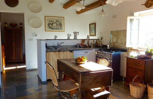 Calatafimi Villa | Farmhouse, lovingly restored, surrounded by green countryside of Calatafimi
