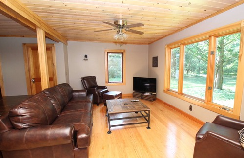Afton Other | Farmhouse on 20 acres & Christmas tree farm, miles of hiking trails and woods