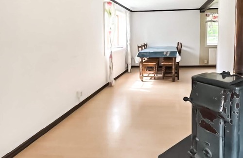Vibble House | Farmhouse on a farm surrounded by trees about 1.5 km south of Visby.
