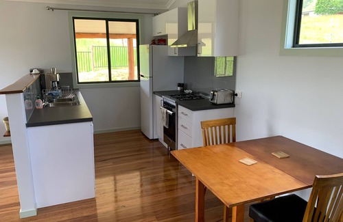 Ellenborough Cottage | Farmstay cottage