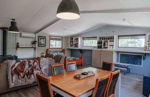 Blampied Other | Farmstay RetreatnFamily cottage Child & Pet friendly ornOma's romantic Retreat