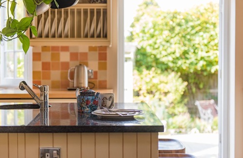 West Malling Cottage | Farriers Cottage - a holiday let that sleeps 6 guests in 3 bedrooms