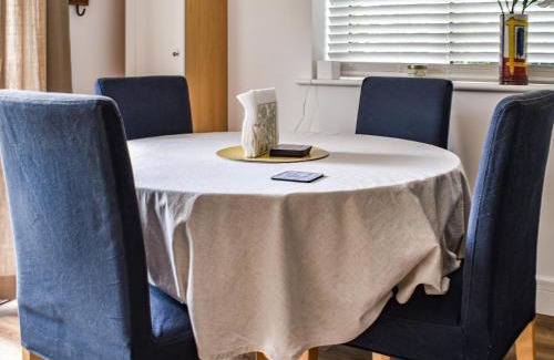 Epsom House | Farthing