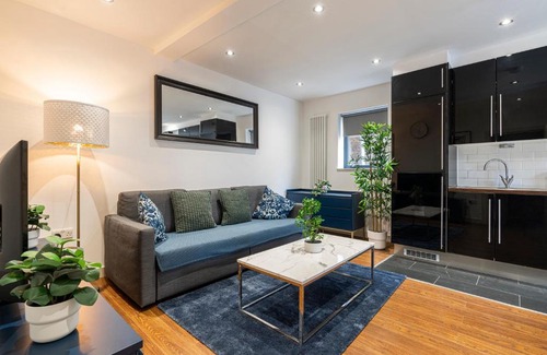 Weavers Apartment | Fashionable Brick Lane