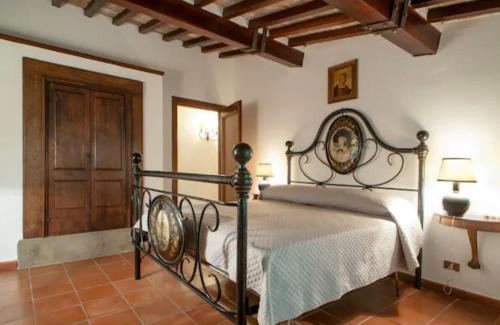 Lorenzana House | Fattoria Uccelliera