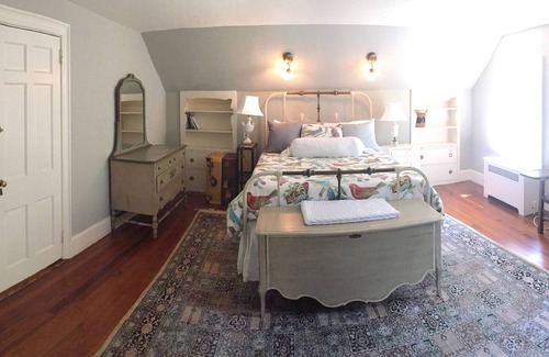 Croton-on-Hudson House | Favorite Holiday Country Estate for Gathering with Family, Friends, Corporate.