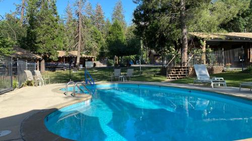 Redding Hotel | Fawndale Lodge