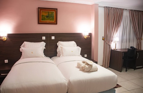 Akwa II Hotel | FAYA Hotel