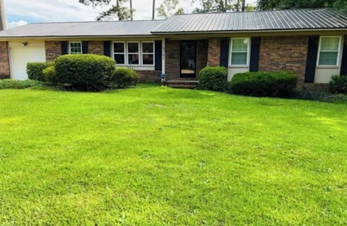 Fayetteville House | Fayetteville, NC, close to I-295 and Fort Bragg