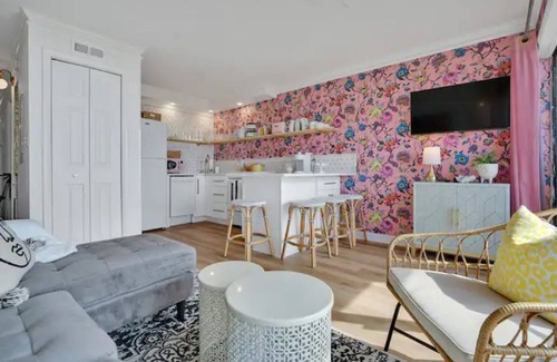 Carolina Beach Condo | Featured in WILMA magazine! OCEANFRONT 2bed/2bath condo, right on the boardwalk!