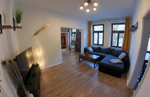 Loebtau Apartment | FederTraum mit Sauna, sehr gemütlich