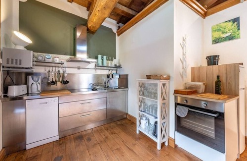 Oza de los Rios Cottage | Fee4Me La Casita de Oza