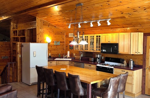 Viroqua Condo | Feed Mill Lodge