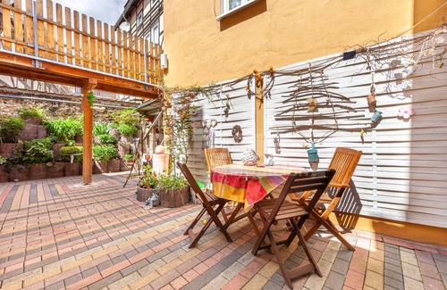 Quedlinburg Apartment | Feel-good apartment (85m²) in the old town of Quedlinburg (2 bedrooms)