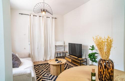 Sykies Apartment | Feel Greek Hospitality #Θ008