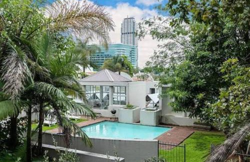 Sandown Apartment | FeelsLikeHome Condo Sandton