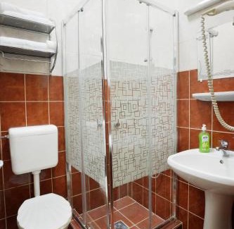 Bankut Bed & Breakfast | Fehér Sas Panzió