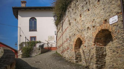 Monforte d'Alba Apartment | Felicin - Palazzo Boeri Panoramic Suites