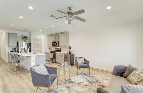 Clodine House | Fenced Yard & Home Office: Quiet Home in Richmond