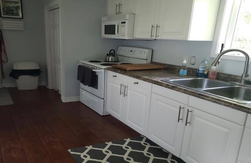 Baddow Cottage | Fenelon Falls Riverside Cottage